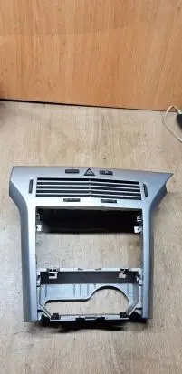 Opel Astra H Dash center air vent grill 24465731 330188061