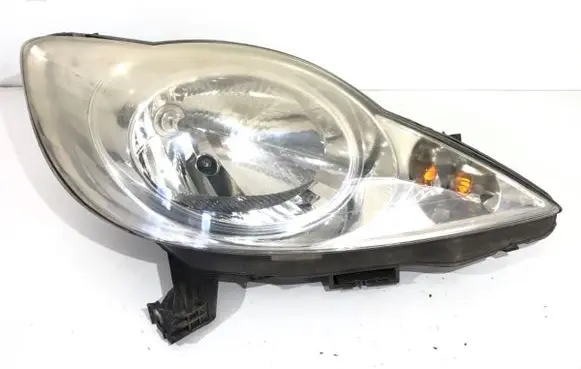Peugeot 107 Headlight/headlamp 81110-0H030