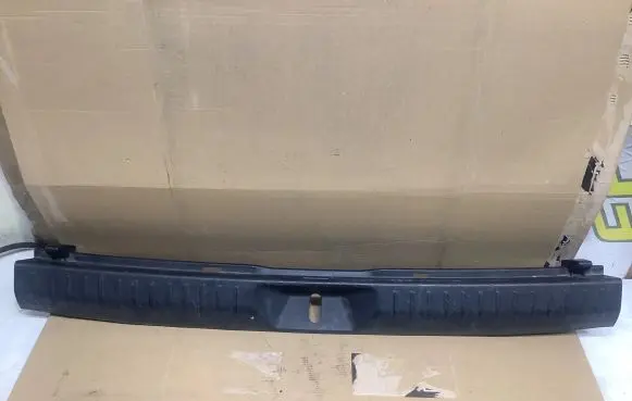 Toyota Prius+ (ZVW40) Trunk/boot sill cover protection 6793547010