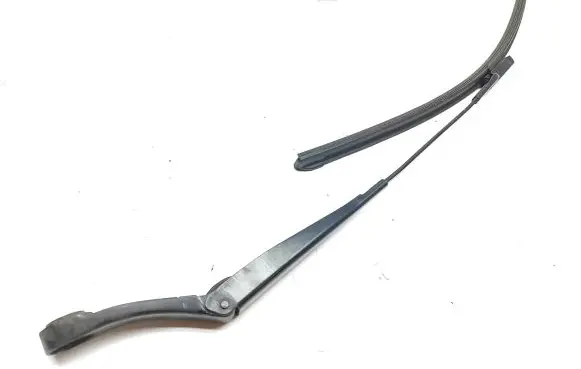 Peugeot 308 Front wiper blade arm 9677256280