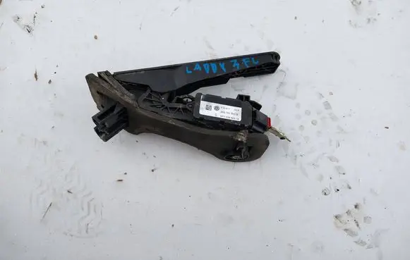 Volkswagen Caddy Accelerator throttle pedal 2K5721503B
