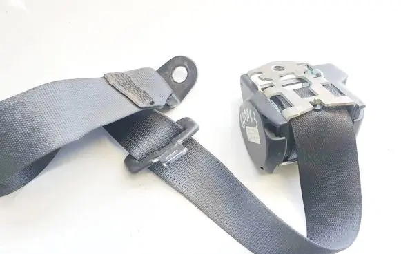 Fiat Croma Middle seatbelt (rear) 33053986a