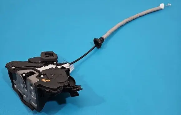 Skoda Octavia Mk4 Front door lock 3J1837015A IMPRK1536876