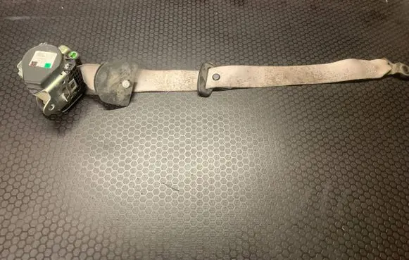 Mercedes-Benz E W211 Front seatbelt 605369000