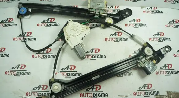 Audi A5 8T 8F Front door window regulator with motor 8T0959801B