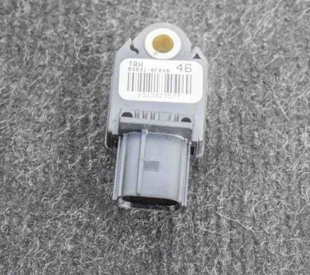 Toyota Verso-S Airbag deployment crash/impact sensor 898310F040
