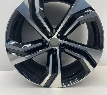 Volvo XC90 R22 alloy rim 32209412