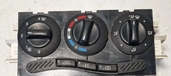 Mercedes-Benz A W168 Climate control unit 1688300485 0122699