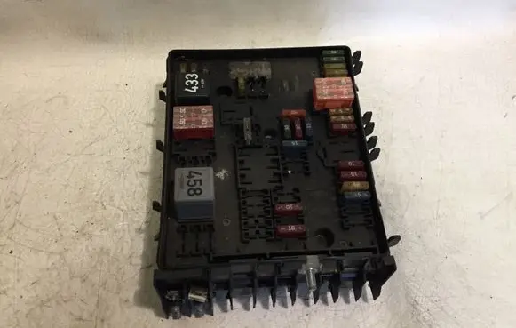 Audi A3 S3 8P Fuse box set 1K0937124H