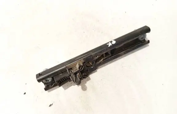 Volkswagen II LT Seat belt adjustment rail 9018600088
