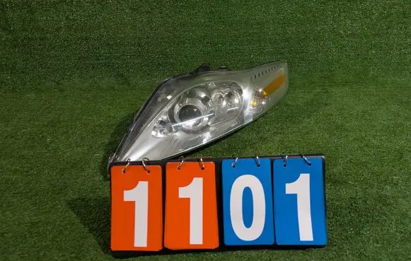 Ford Mondeo MK IV Headlight/headlamp 