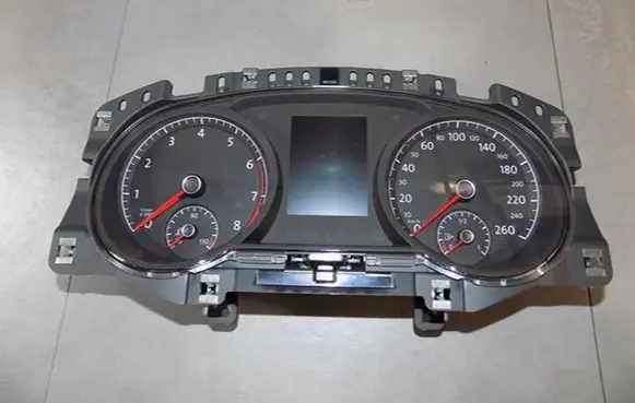 Volkswagen Golf VII Speedometer (instrument cluster) 5G1920640A
