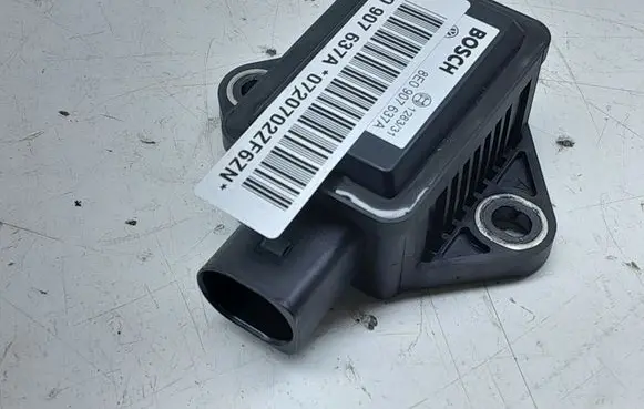 Volkswagen Phaeton ESP acceleration yaw rate sensor 8E0907637A