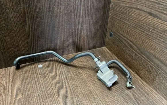 Mercedes-Benz Sprinter W901 W902 W903 W904 Fuel temperature sensor 6110700340