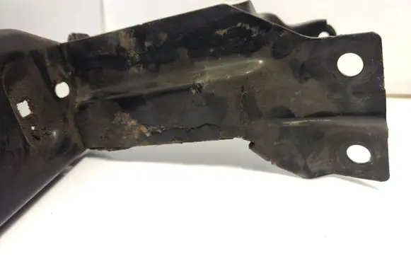 Volvo V60 Radiator mount bracket 31368100
