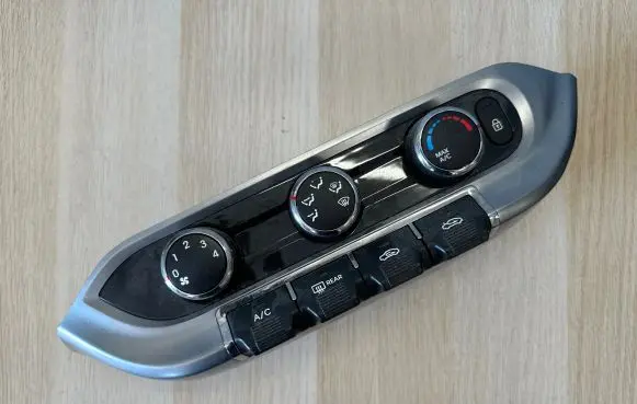 KIA Rio Climate control unit 972501W930