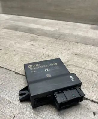 Audi Q7 4L Gateway control module 4L0907468 4L0910468