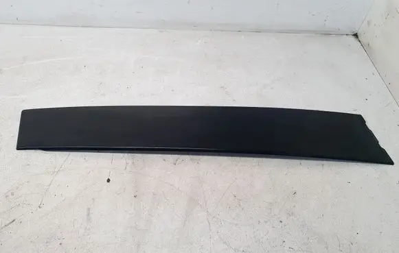 Toyota Prius (XW30) Front door glass trim molding 75756
