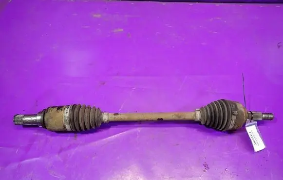 Renault Clio III Front driveshaft 