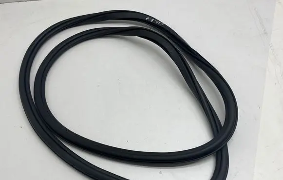 Volvo S60 Front door rubber seal