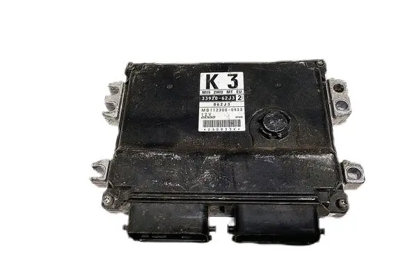 Suzuki Swift I Engine control unit/module 33920-62J3