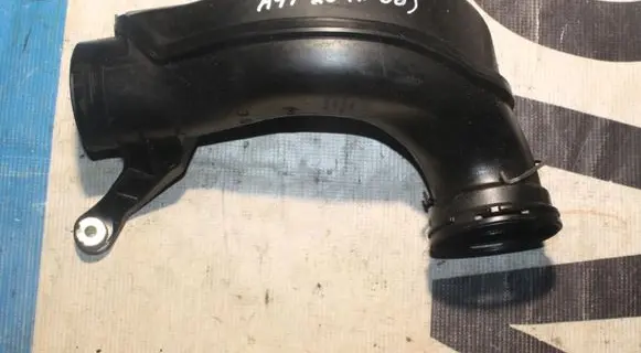 Volvo S60 Engine coolant pipe/hose 31319698