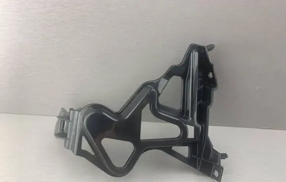 BMW 7 F01 F02 F03 F04 Front splash guards bracket 7046352 51647046352