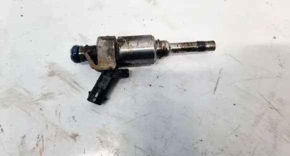 Volkswagen PASSAT CC Fuel injector 06H906036H