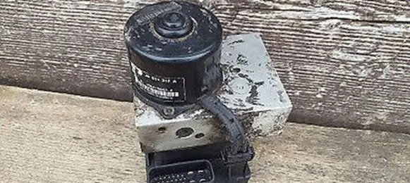Audi A3 S3 8L ABS Pump 1J0907379A 1J0614217A