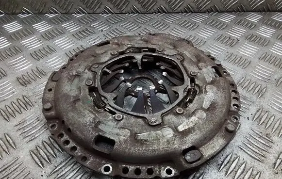 Volkswagen Transporter - Caravelle T5 Pressure plate 3000951152