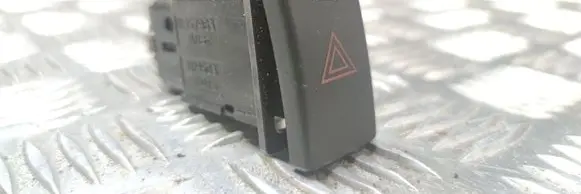 Toyota Avensis T250 Hazard light switch