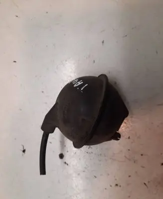Vacuum air tank