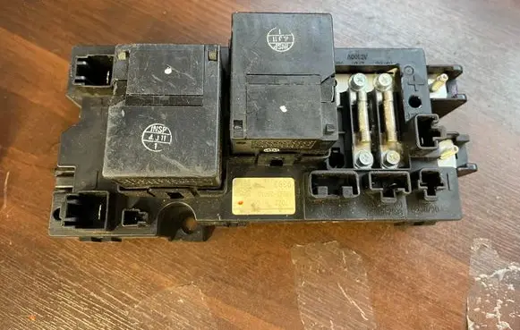 Toyota Prius (XW30) Relay mounting block G92Z128010