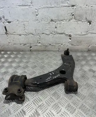 Ford C-MAX I Front lower control arm/wishbone 4M513A424AF