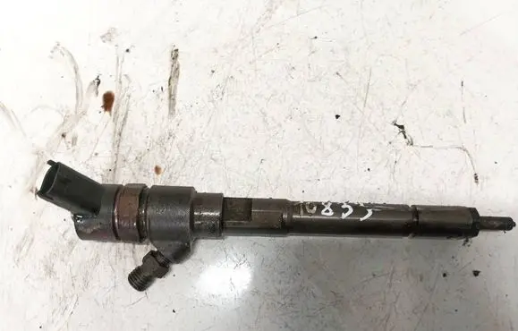 Fuel injector