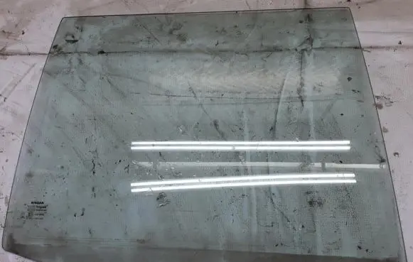 Nissan Primera Rear door window glass