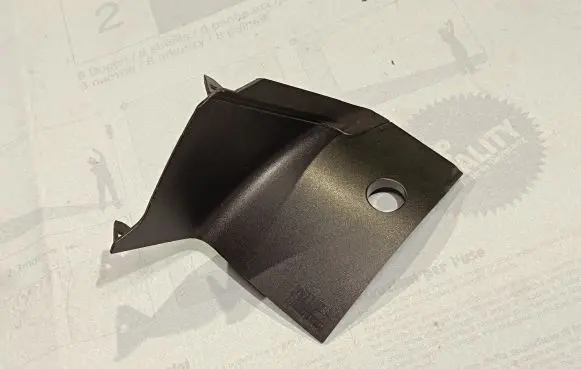 Rear/tail light trim molding