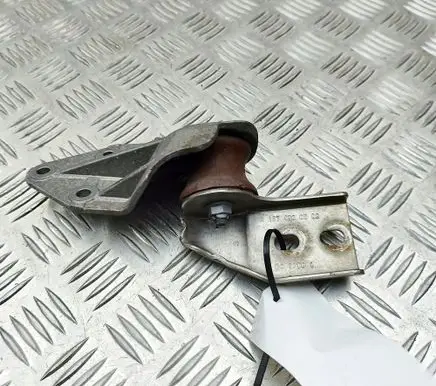Mercedes-Benz GLE W167 Muffler mount bracket/holder A1674921700 A1674900502