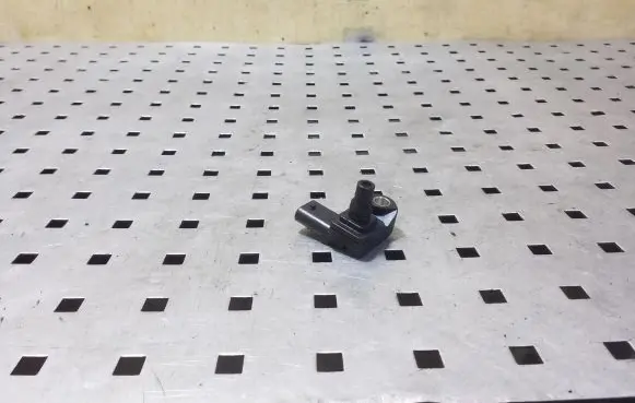 BMW 5 F10 F11 Air pressure sensor 7804742
