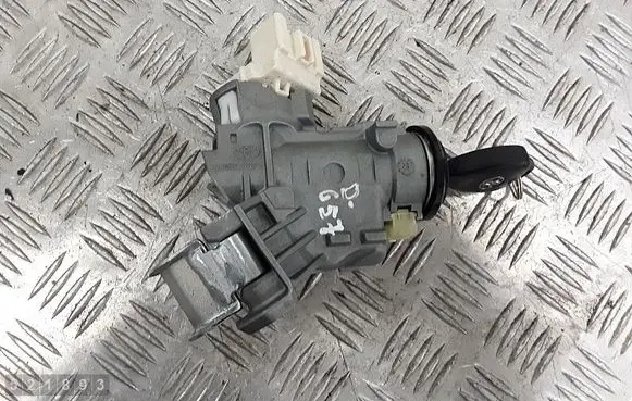 Toyota Yaris Ignition lock 450200D05