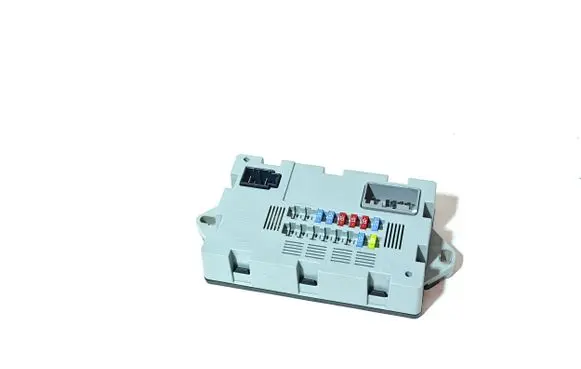 Jaguar XF X260 Fuse module CPLA14Q073AA CPLA14Q073 73707520