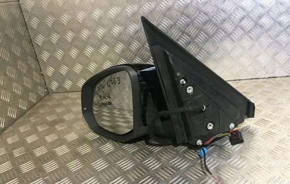 Volkswagen Multivan T5 Front door electric wing mirror 