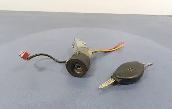Citroen C5 Ignition lock 9648445180