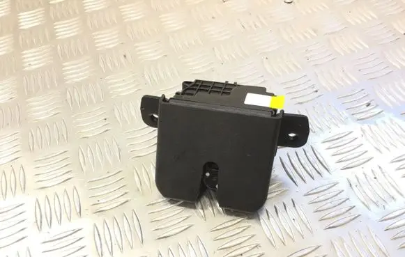 KIA Sportage Loading door lock 