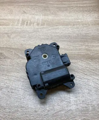 Honda CR-V Air flap motor/actuator 1138003440