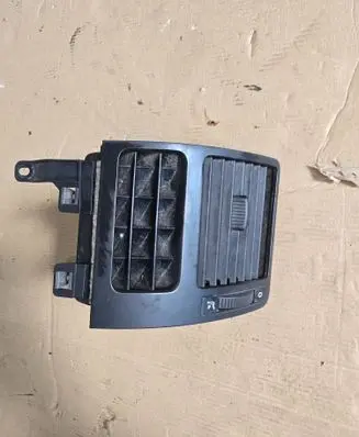 Volkswagen Touran I Dashboard side air vent grill/cover trim 1T0819704B
