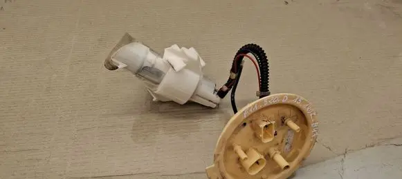 BMW 5 F10 F11 In-tank fuel pump 7260648