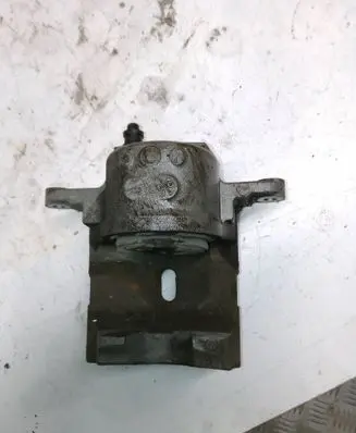 Toyota Prius (XW50) Front brake caliper
