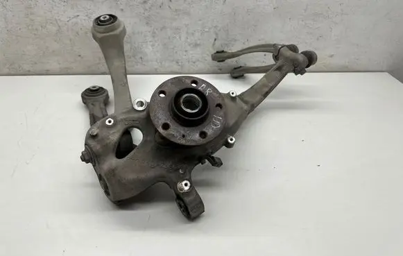 Audi A8 S8 D4 4H Front wheel hub spindle knuckle 4H0407258G