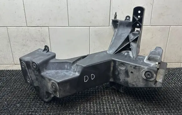 Dodge Durango III Headlight/headlamp mounting bracket 12565AC M144018